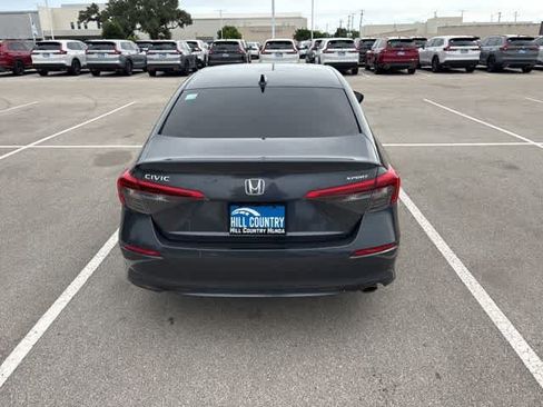 Used 2022 Honda Civic Sport image 4
