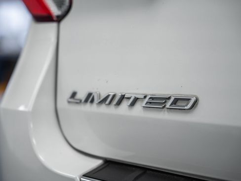 Certified 2020 Ford Explorer Limited image 19