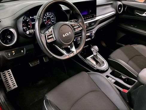 Used 2024 Kia Forte GT-Line image 12