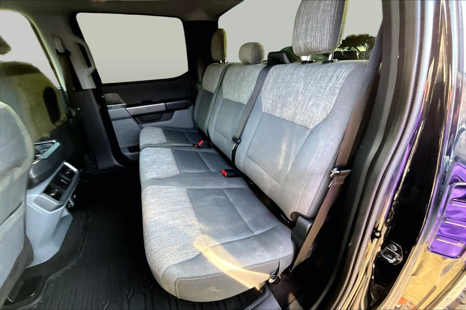 Used 2021 Ford F150 XLT w/ Equipment Group 302A High RWD image 21