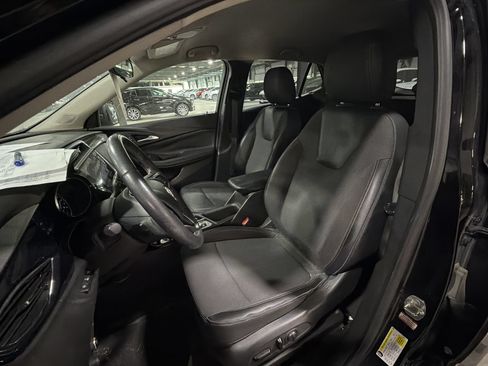 Used 2021 Buick Encore GX Select w/ Advanced Technology Package AWD/4WD image 21