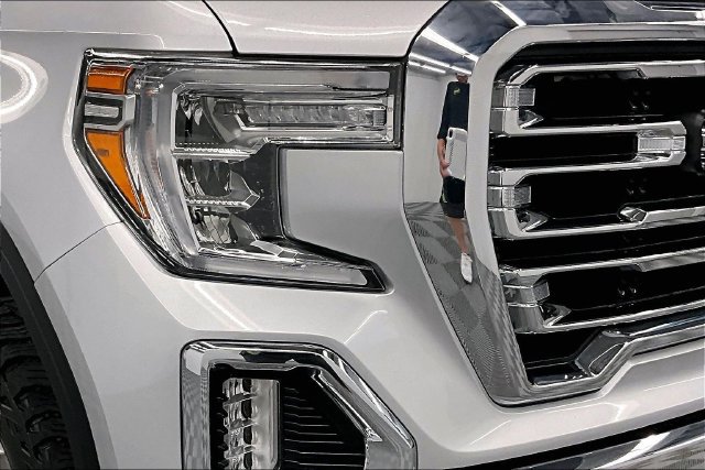 Used 2021 GMC Sierra 1500 SLT w/ SLT Premium Package AWD/4WD image 33