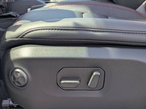 New 2025 Jeep Wrangler Rubicon w/ Technology Group image 13