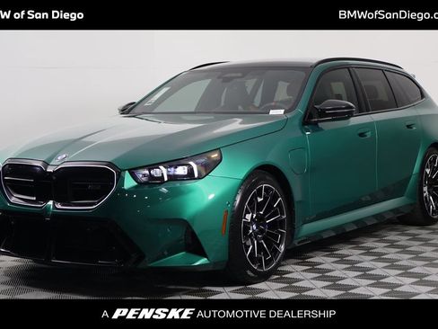 Used 2025 BMW M5 Touring w/ M Driver's Package AWD/4WD image 1