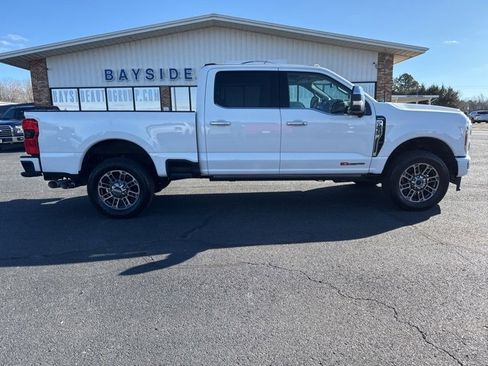 Used 2024 Ford F250 Limited w/ FX4 Off-Road Package image 7