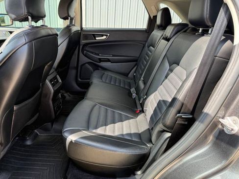 Used 2015 Ford Edge SEL w/ Equipment Group 201A AWD/4WD image 12