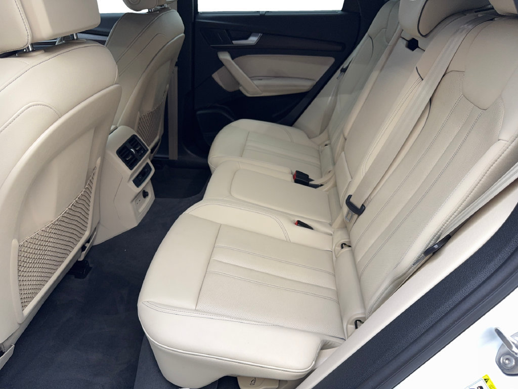 Used 2023 Audi Q5 2.0T Premium Plus w/ Premium Plus Package AWD/4WD image 36