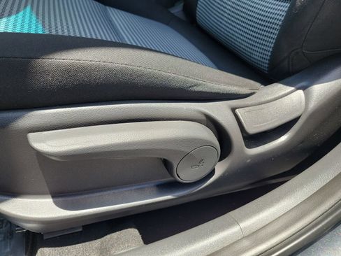 Used 2021 Hyundai Kona SE w/ Cargo Package FWD image 12