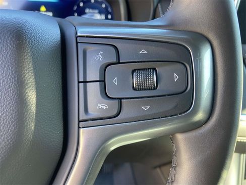 Used 2024 Chevrolet Tahoe Z71 w/ Luxury Package image 32