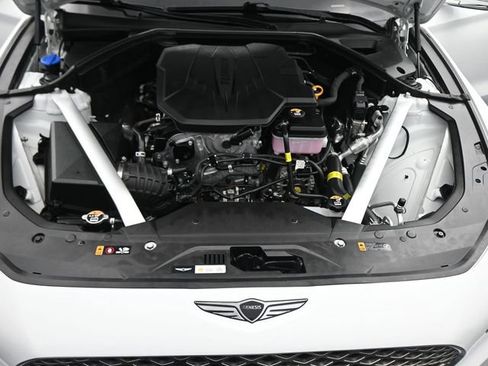 Used 2025 Genesis G70 2.5T RWD image 21