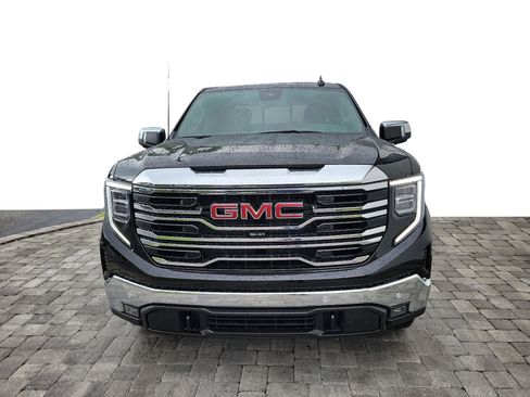 New 2026 GMC Sierra 1500 SLT RWD image 2