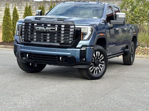 New 2026 GMC Sierra 2500 Denali Ultimate image 5