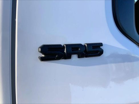 Used 2025 Toyota Tacoma SR5 image 10