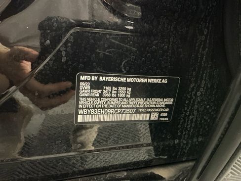 Used 2024 BMW i7 M70 w/ Executive Package image 29