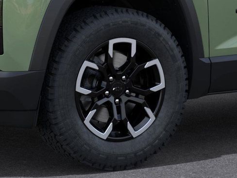 New 2026 Chevrolet Equinox ACTIV w/ Safety and Technology Package image 9