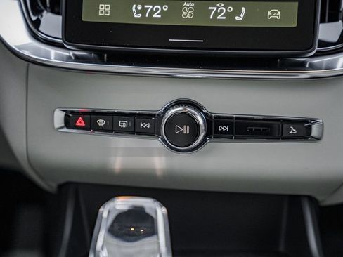 New 2026 Volvo XC90 B6 Ultra w/ Protection Package Premier image 23