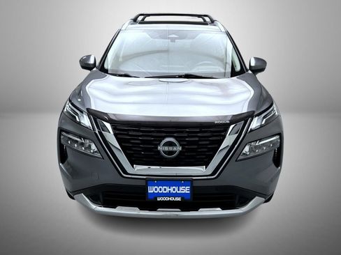 Used 2023 Nissan Rogue Platinum w/ Platinum Premium Package image 2