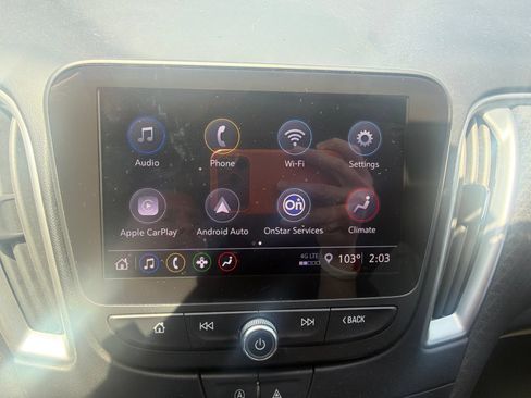 Used 2023 Chevrolet Malibu LT FWD image 13