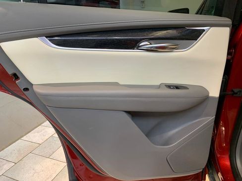 Used 2021 Cadillac XT6 Premium Luxury image 46