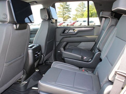 New 2026 GMC Yukon Elevation w/ Elevation Premium Package RWD image 12