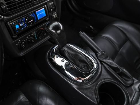 Used 2001 Chrysler Prowler image 18