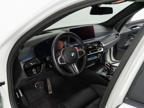 Used 2023 BMW M5 w/ Competition Package AWD/4WD image 3