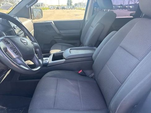 Used 2014 Nissan Titan SV w/ SV Value Truck Package image 12