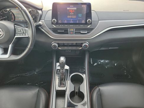 Certified 2024 Nissan Altima 2.5 SR image 12