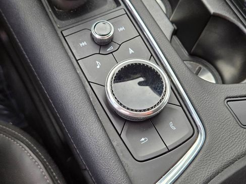 Used 2024 Cadillac XT6 Premium Luxury AWD/4WD image 24
