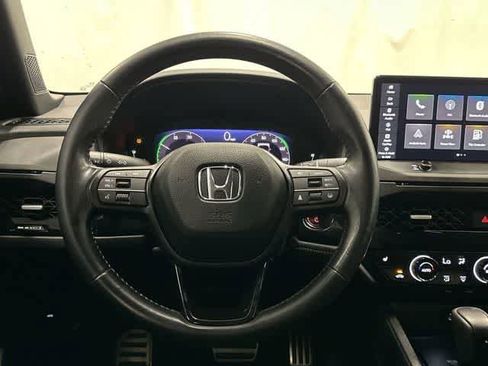 Used 2025 Honda Accord Sport image 15