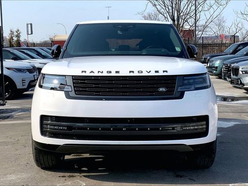 New 2026 Land Rover Range Rover SE image 3