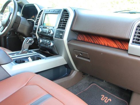 Used 2018 Ford F150 King Ranch w/ Equipment Group 601A Luxury AWD/4WD image 14