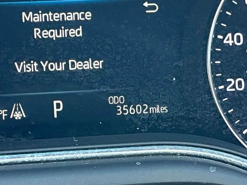 Used 2021 Toyota Avalon XSE image 24