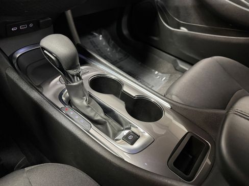 Used 2025 Chevrolet Malibu LT FWD image 21