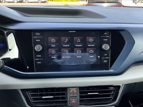 Used 2023 Volkswagen Taos SE w/ Panoramic Sunroof Package AWD/4WD image 24