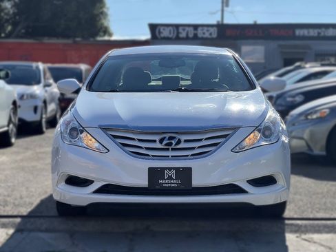 Used 2012 Hyundai Sonata GLS w/ Popular Equipment Pkg FWD image 2