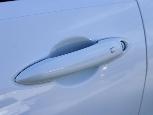 Used 2025 Alfa Romeo Tonale w/ Premium Package image 9