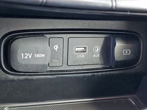 Used 2020 Hyundai Santa Fe Limited AWD/4WD image 17