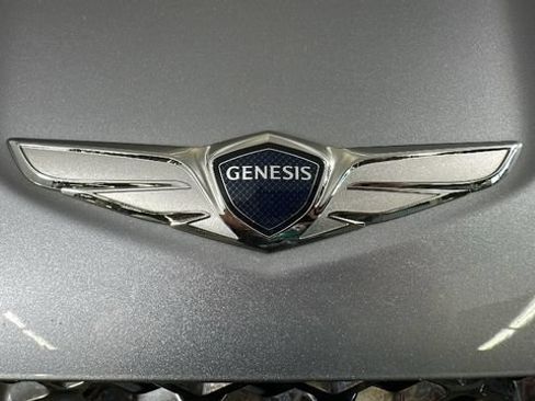 Used 2024 Genesis GV70 2.5T w/ Advanced Package AWD/4WD image 9