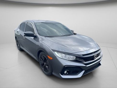 Used 2018 Honda Civic EX image 5