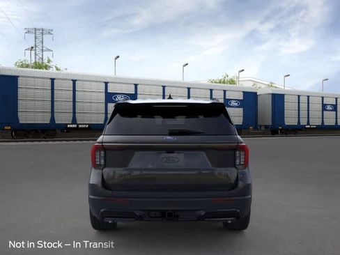 New 2026 Ford Explorer ST-Line RWD image 5