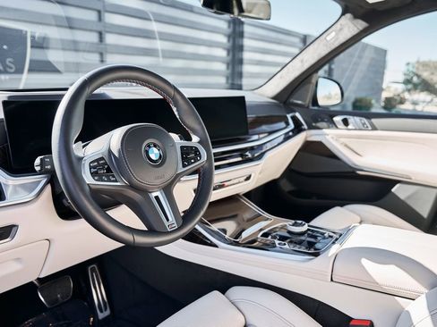 Used 2024 BMW X7 M60i w/ Executive Package AWD/4WD image 2