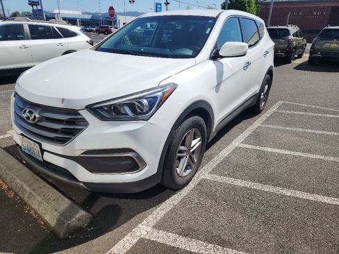 Used 2018 Hyundai Santa Fe Sport AWD/4WD image 2