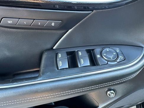 Used 2023 Buick Envision Essence FWD image 9