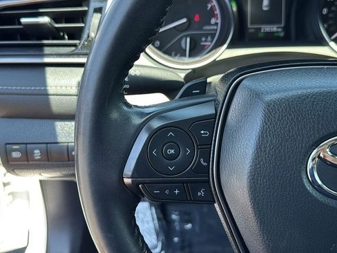 Used 2023 Toyota Camry SE image 16