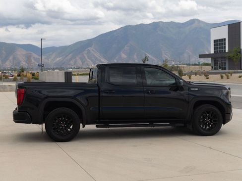 Used 2024 GMC Sierra 1500 Elevation w/ Elevation Premium Package AWD/4WD image 12