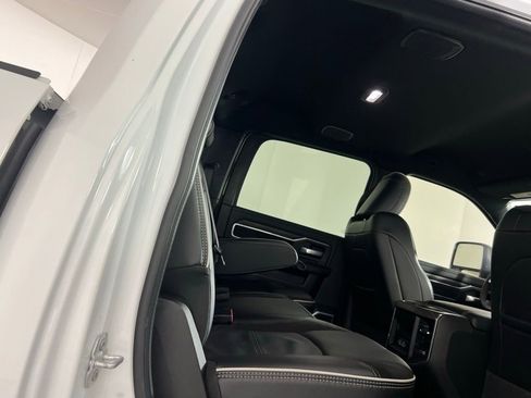 Used 2025 RAM 2500 Laramie image 28