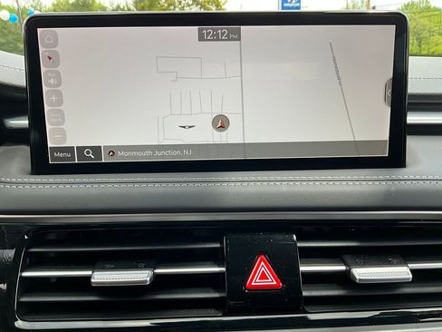 Used 2025 Genesis G70 2.5T image 39