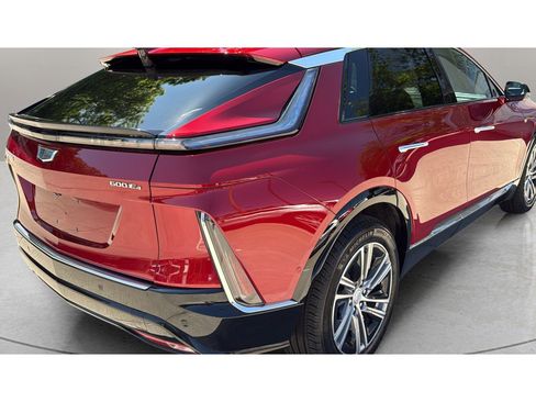 Certified 2024 Cadillac Lyriq Luxury w/ LPO, Floor Liner Package AWD/4WD image 6