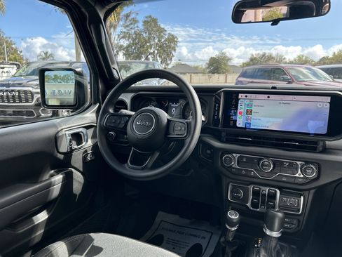 New 2026 Jeep Gladiator Sport image 36